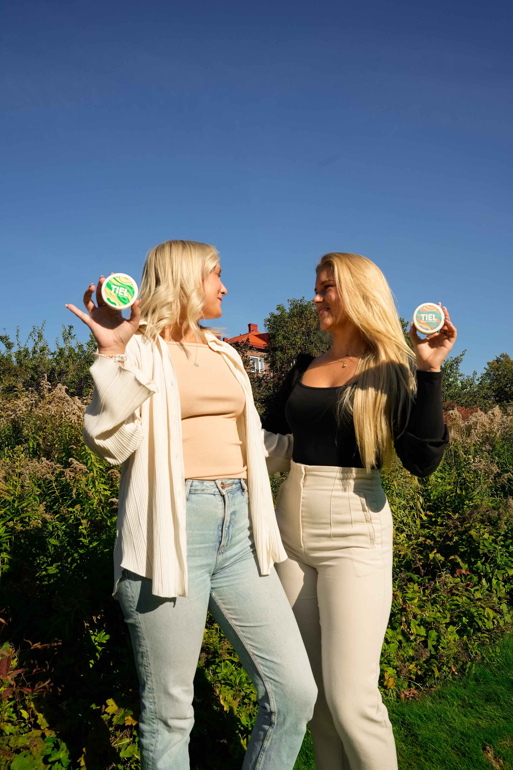 Energiklubben kundklubb från TIEL som visar värva en vän-program där både du och din vän får en gratis dosa av energy pouches